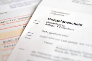 Ein Bußgeldbescheid ist auch ohne Unterschrift gültig.