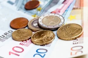Welche Kosten trägt nach einem Totalschaden die Versicherung?
