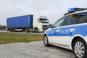 Wo wird ein Police-Pilot eingesetzt? Die Polizei kann das Gerät an festen Standorten oder mobil nutzen.