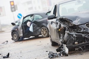 Nach einem Verkehrsunfall kann es für alle Beteiligte sinnvoll sein, sich durch einen Verkehrsanwalt in Bremen beraten zu lassen.